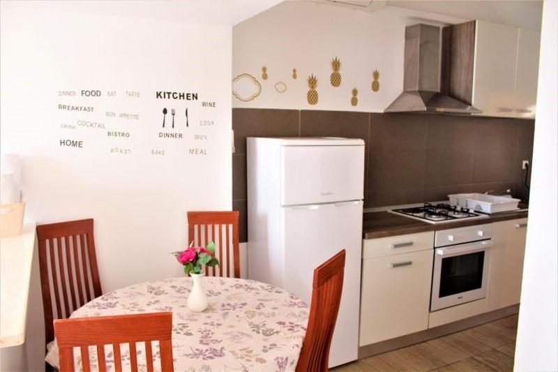 Apartment Antonio Primošten Екстериор снимка