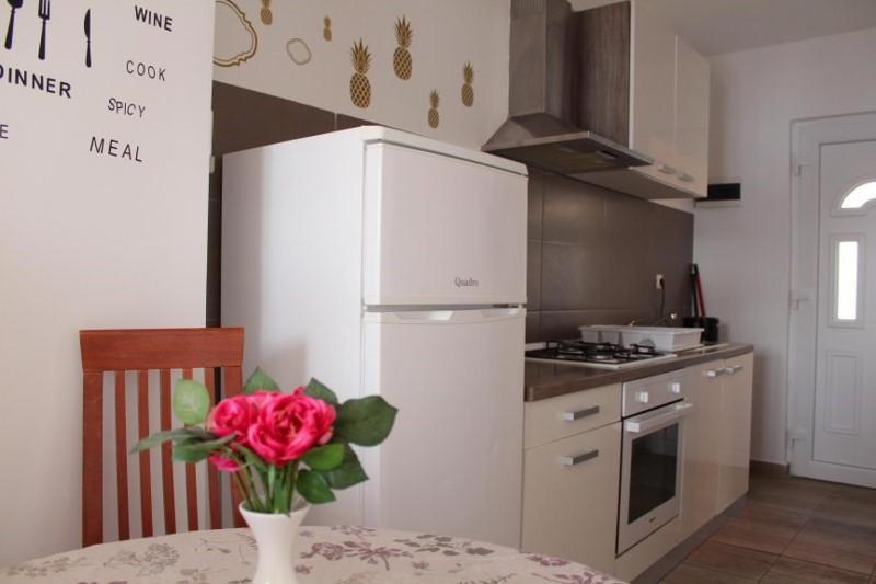Apartment Antonio Primošten Екстериор снимка
