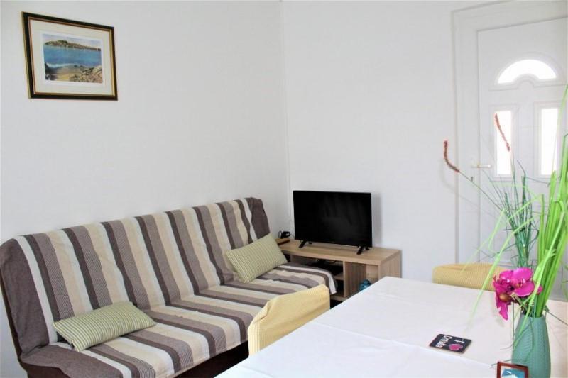 Apartment Antonio Primošten Екстериор снимка