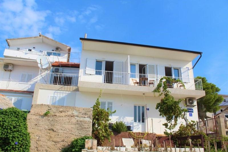 Apartment Antonio Primošten Екстериор снимка